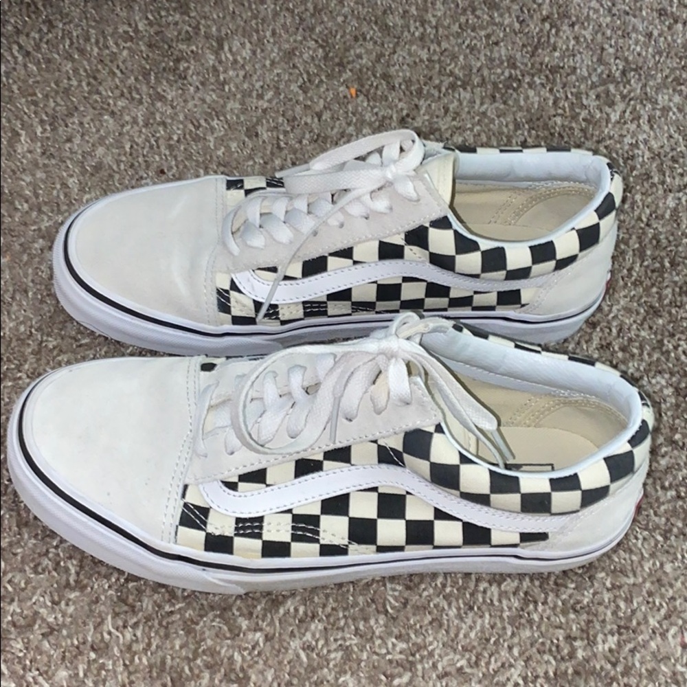 Old skool checkerboard vans/size 9 1/2 womens - Picture 2 of 2